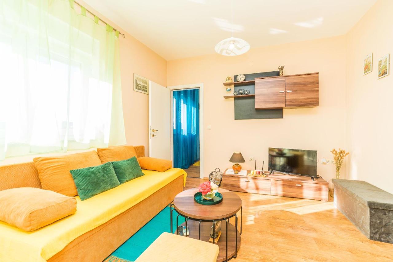 Apartments Matilda Sukošan Exterior foto
